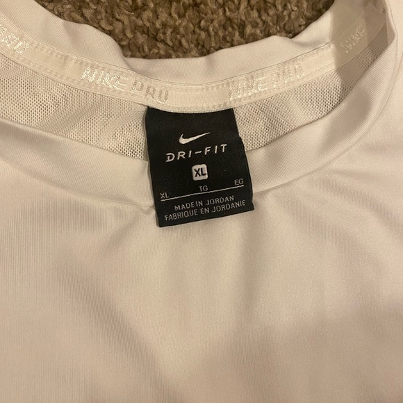 EUC Nike Pro Tank Top - Picture 4 of 5